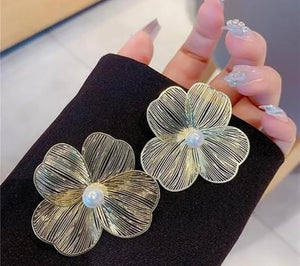 Pearl Flower