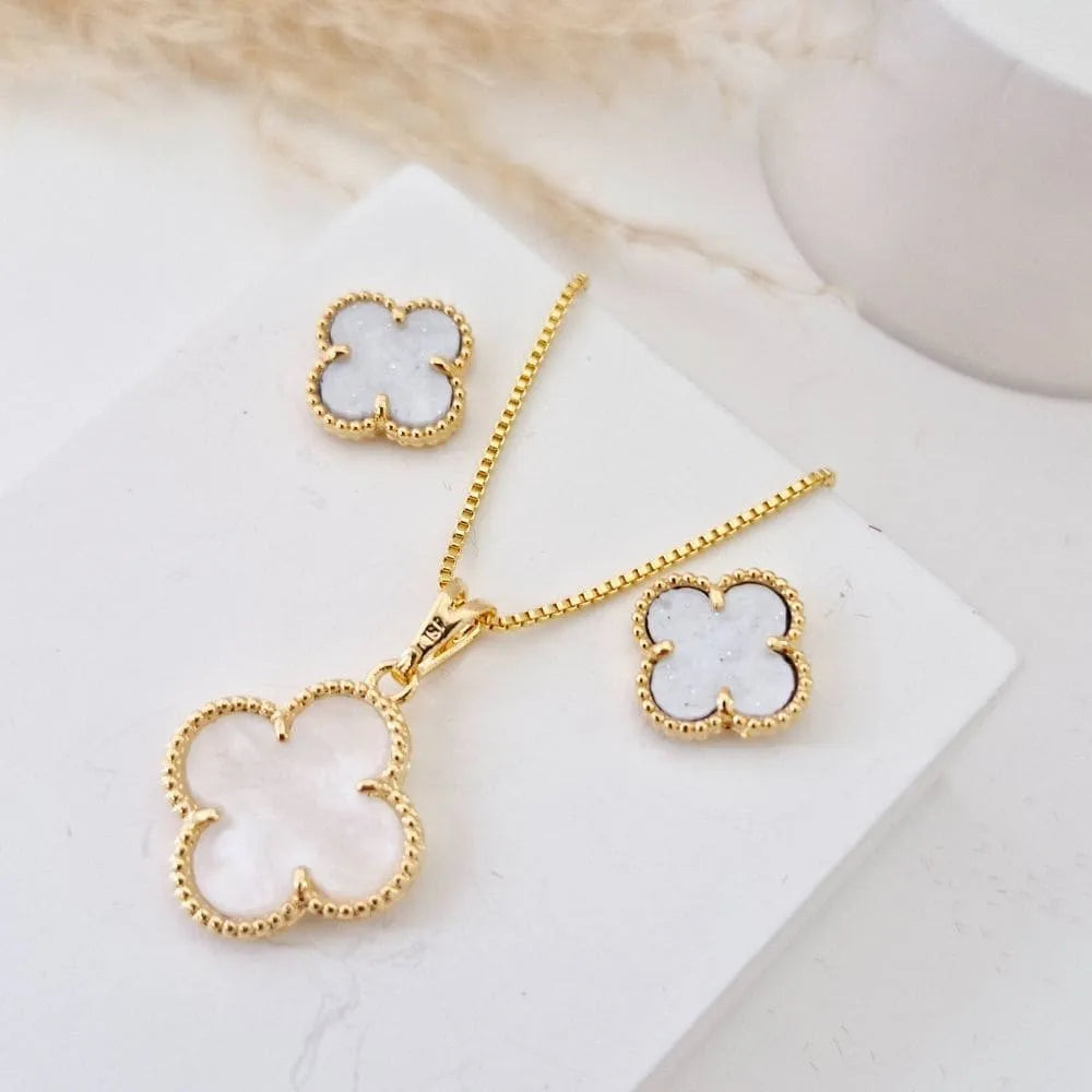 Clover Anti- Tarnish Necklace